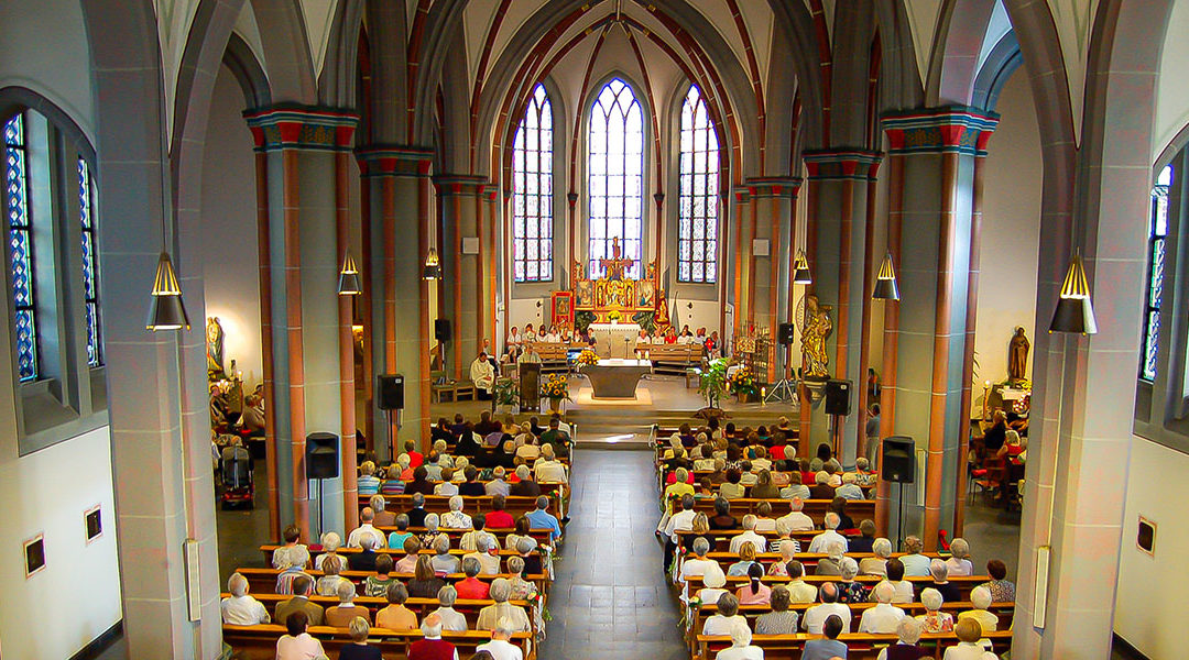 Einschränkungen bei Gottesdienstbesuchen und in den Pfarrheimen vorerst ausgesetzt